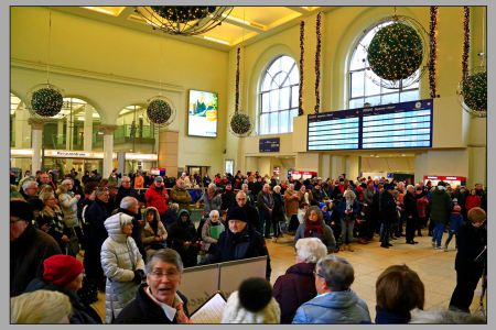 Weihnachtskonzert Hannover Hbf 2024